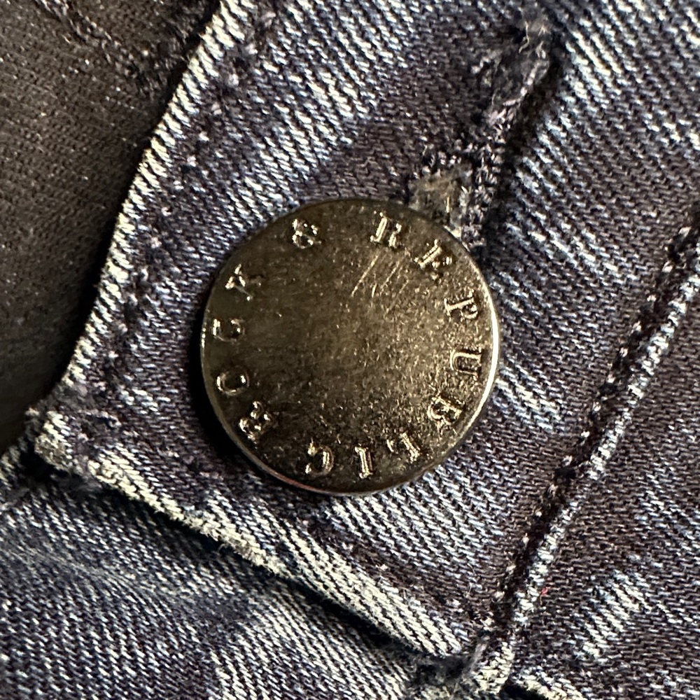 Rock & Republic Blue Studded Distressed Skinny Jeans Size 4L - Picture 3 of 13